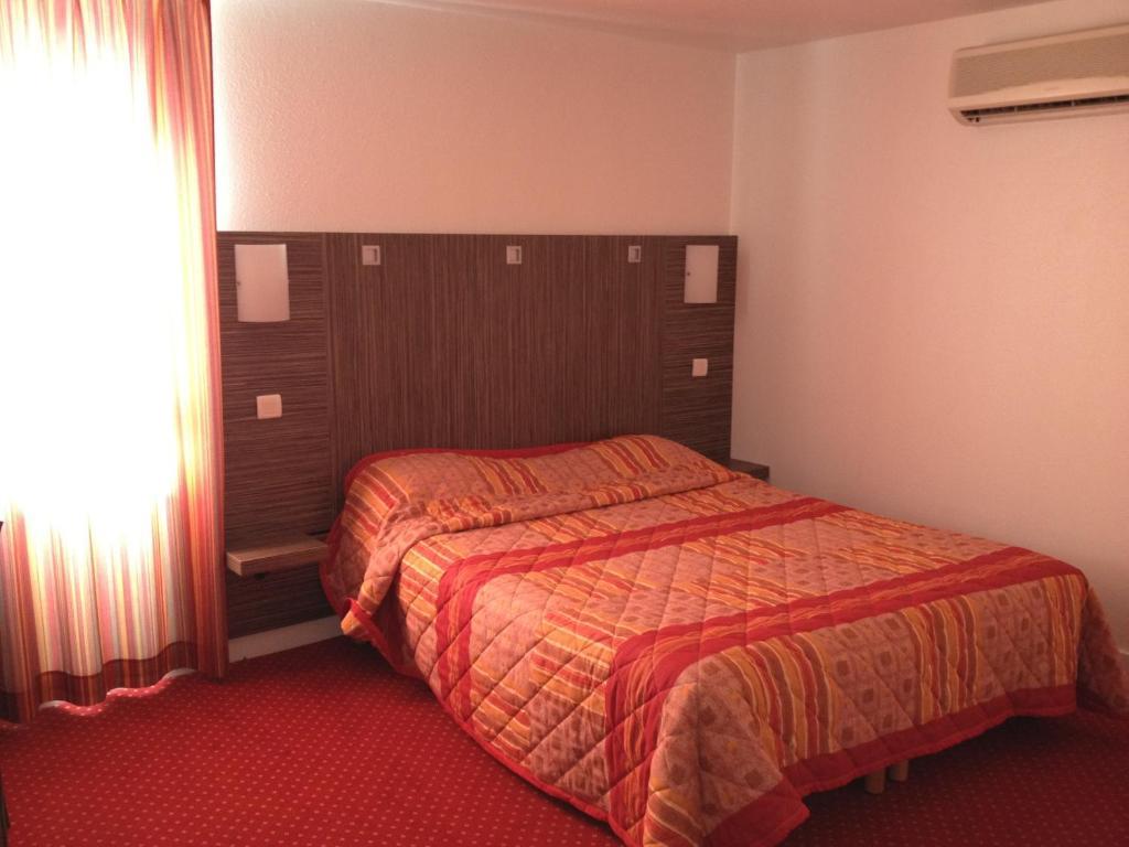 קוארס Fasthotel Toulon מראה חיצוני תמונה