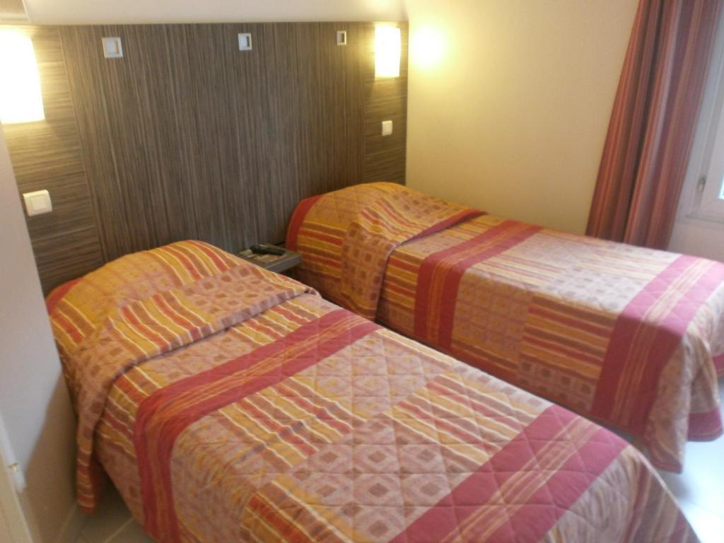 קוארס Fasthotel Toulon מראה חיצוני תמונה