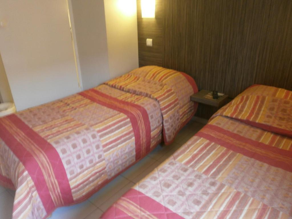 קוארס Fasthotel Toulon מראה חיצוני תמונה