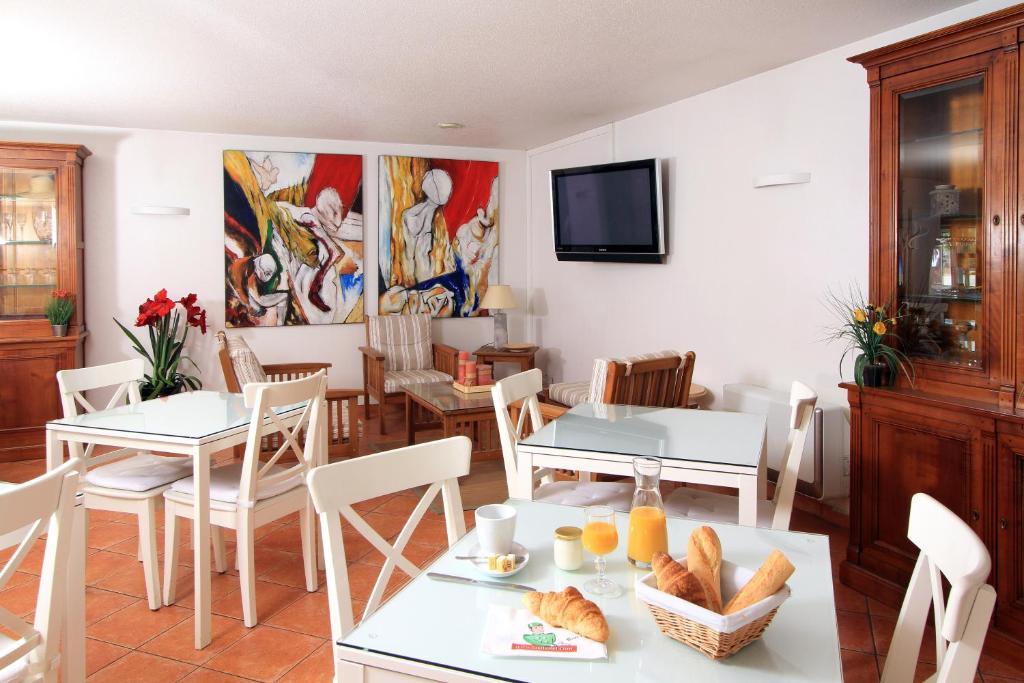 קוארס Fasthotel Toulon מראה חיצוני תמונה